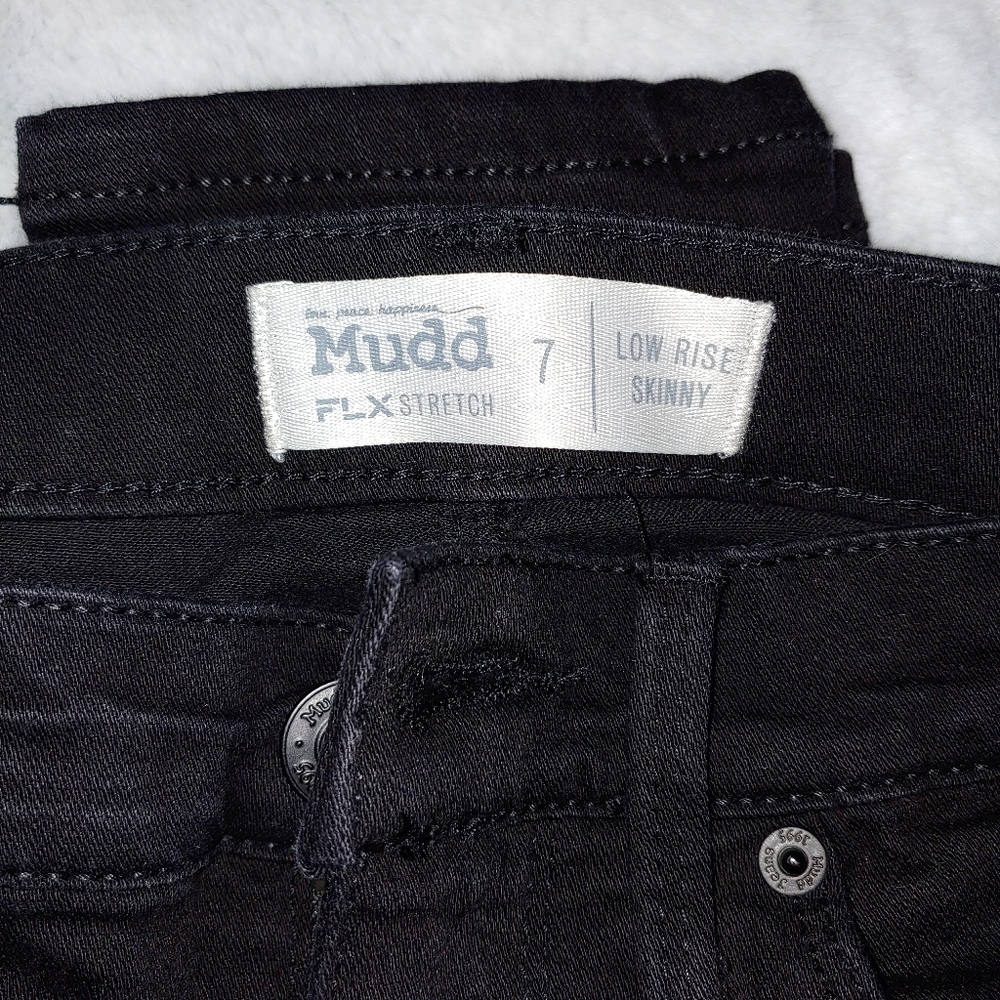 Distressed Jeans - Picture 4 of 4